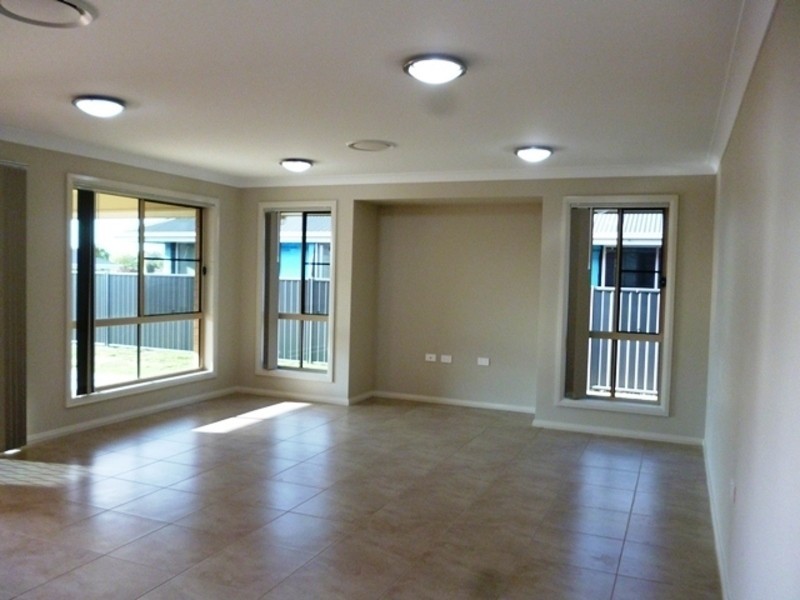 110  Windmill Rd, Chinchilla QLD 4413