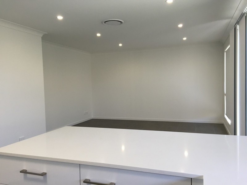 2/21 Dudley Street, Chinchilla QLD 4413