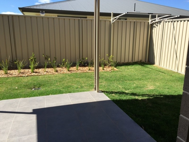 2/21 Dudley Street, Chinchilla QLD 4413