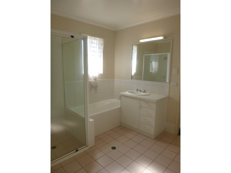 1/72 Wambo Street, Chinchilla QLD 4413