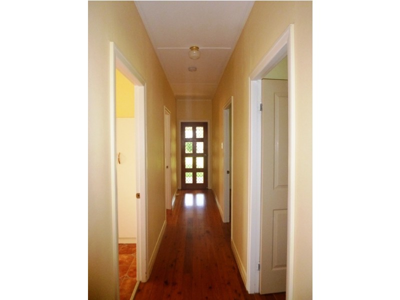 11 Nevell, Chinchilla QLD 4413