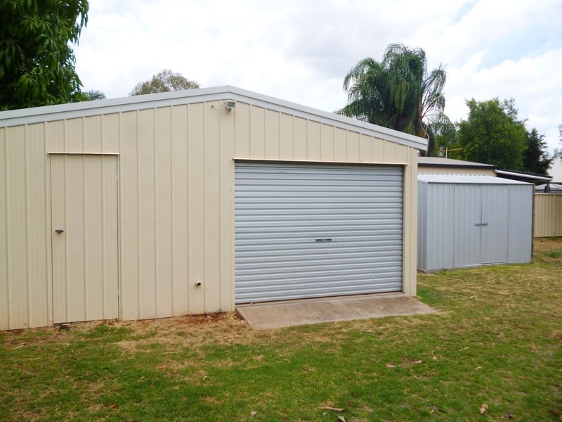 11 Nevell, Chinchilla QLD 4413