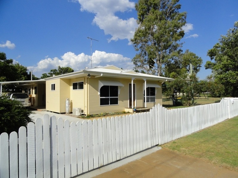 11 Nevell, Chinchilla QLD 4413