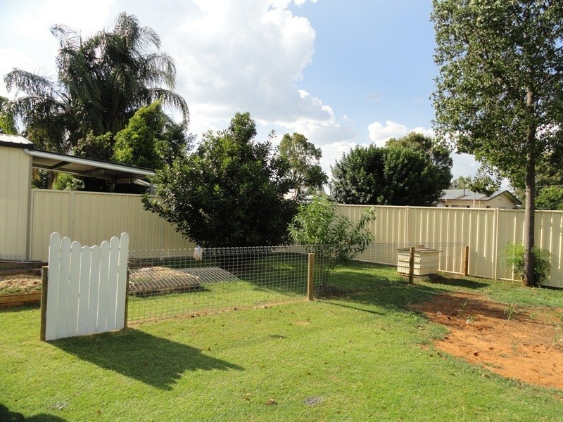 11 Nevell, Chinchilla QLD 4413