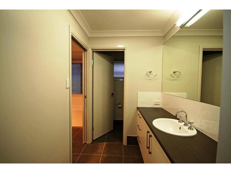 10 Sommerfeld Cr, Chinchilla QLD 4413