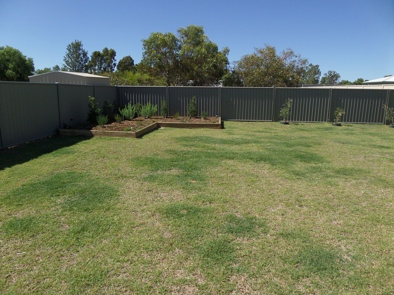 19 Sommerfeld Crescent, Chinchilla QLD 4413