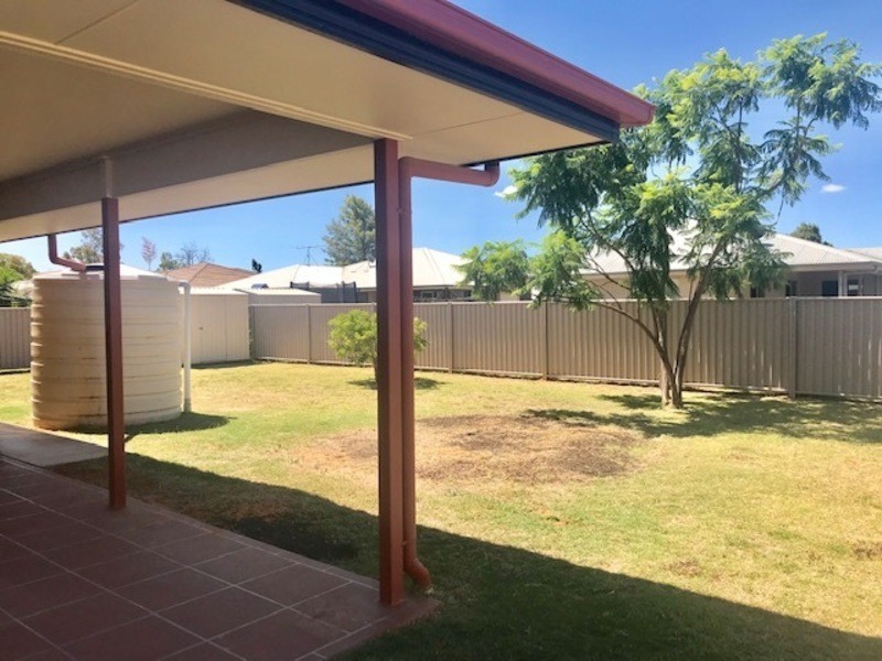 20 Sommerfeld Crescent, Chinchilla QLD 4413