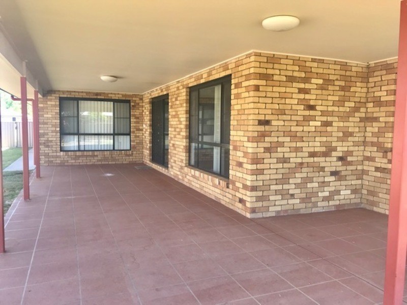 20 Sommerfeld Crescent, Chinchilla QLD 4413