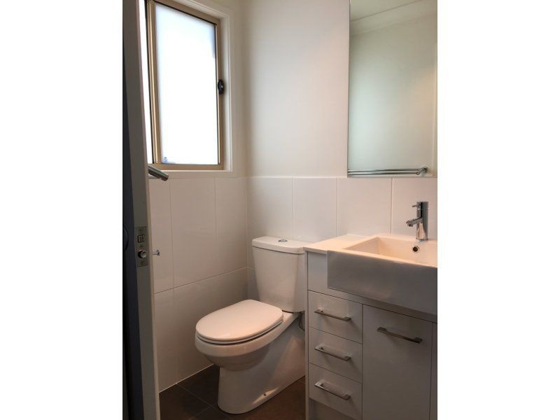 2/21 Dudley Street, Chinchilla QLD 4413