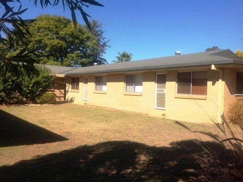 2/13-15 Mann Street, Chinchilla QLD 4413