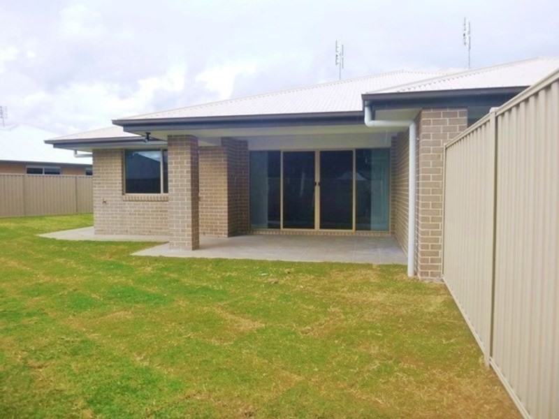 2/32 Skewis Street, Chinchilla QLD 4413