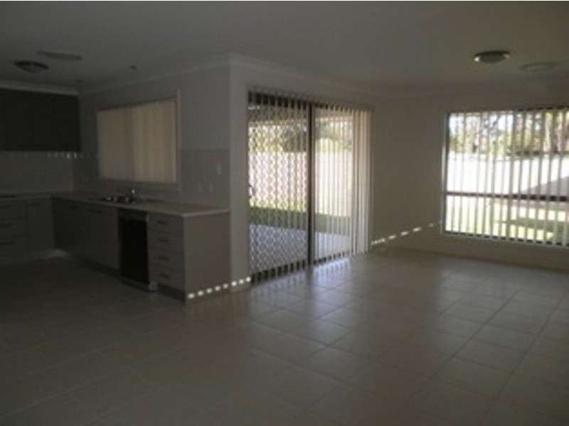 35 Ellem Dr, Chinchilla QLD 4413