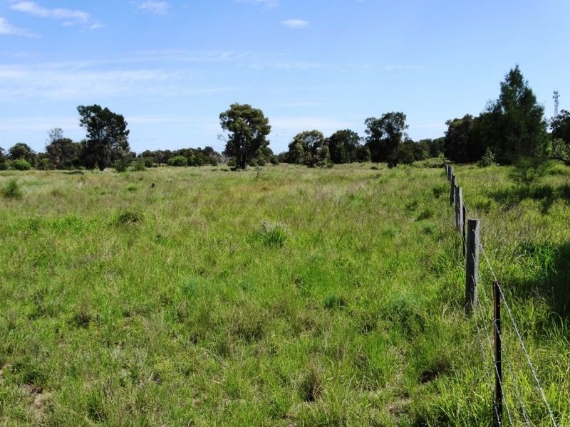 320 ACRES 729 Red Hill Road, Chinchilla QLD 4413