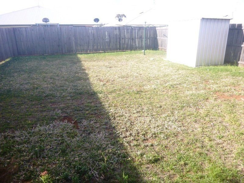 2/103 Zeller Street, Chinchilla QLD 4413