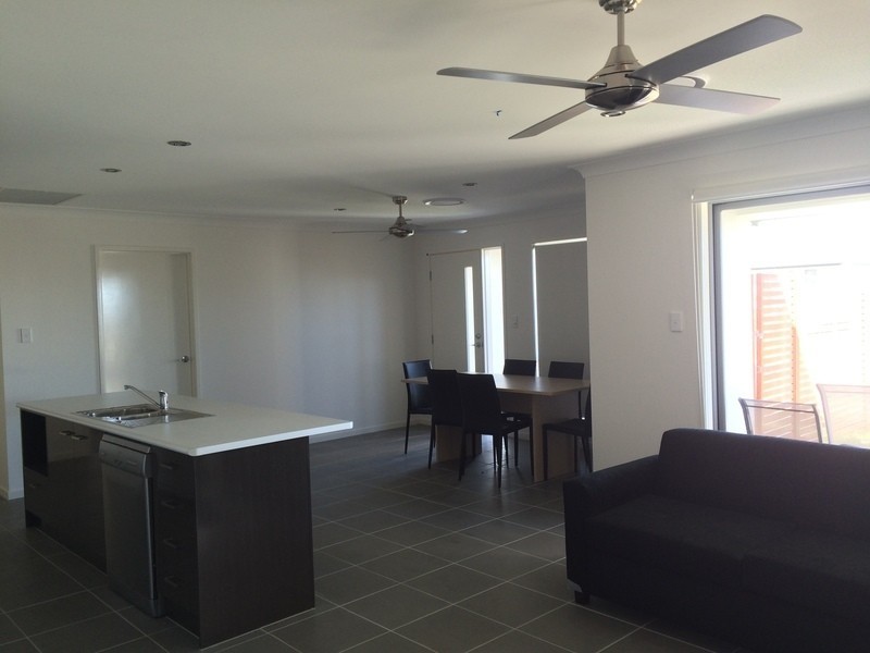 Unit 2/22 Bridgeman Parade, Chinchilla QLD 4413