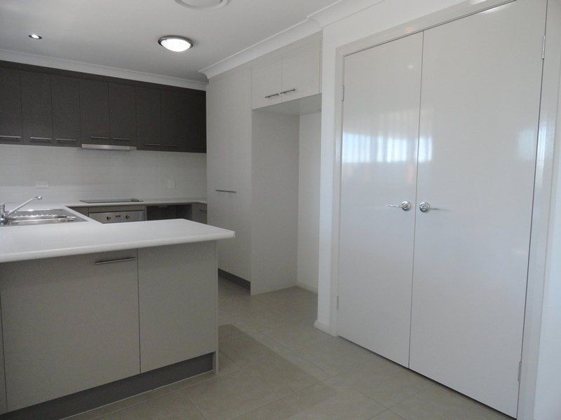 3/104-106 Windmill Road, Chinchilla QLD 4413