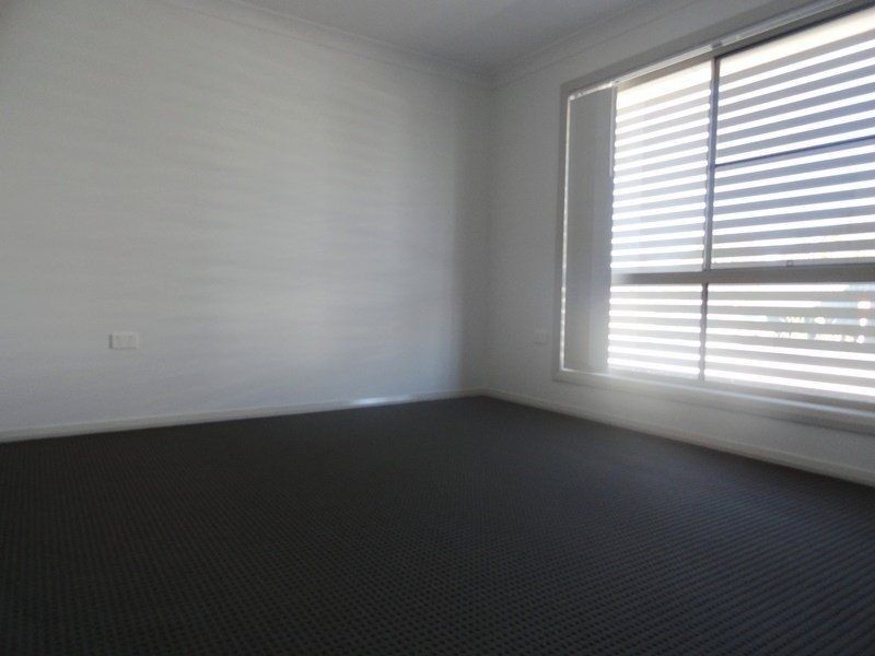 3/104-106 Windmill Road, Chinchilla QLD 4413