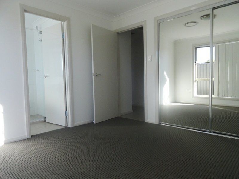 3/104-106 Windmill Road, Chinchilla QLD 4413