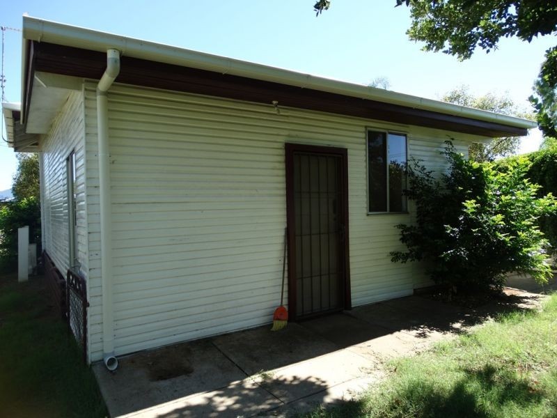 28 Barber Street, Chinchilla QLD 4413