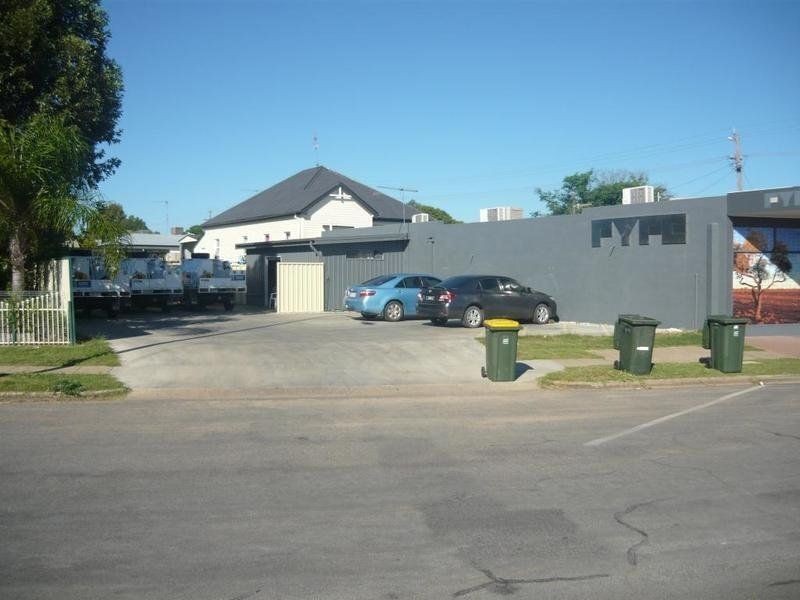 84 Hypatia Street, Chinchilla QLD 4413