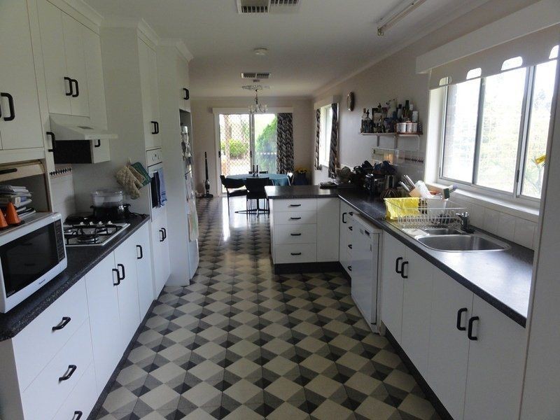 126 Windmill Road, Chinchilla QLD 4413