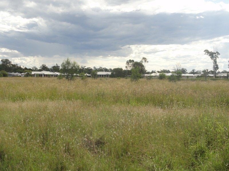 126 Windmill Road, Chinchilla QLD 4413