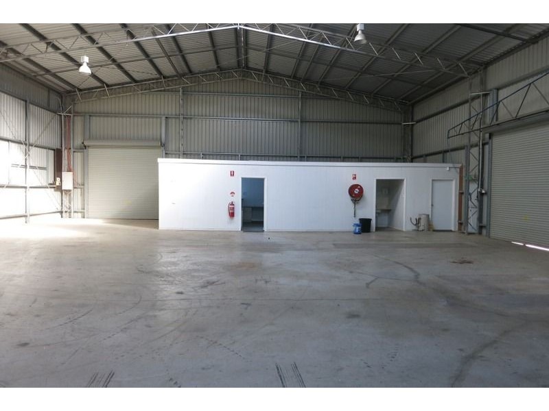 33 Emmerson Street, Chinchilla QLD 4413