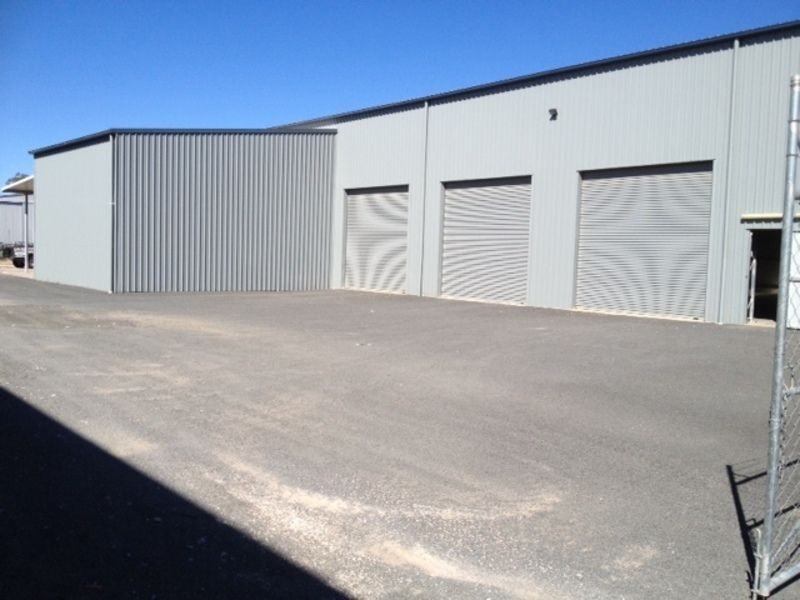 33 Emmerson Street, Chinchilla QLD 4413