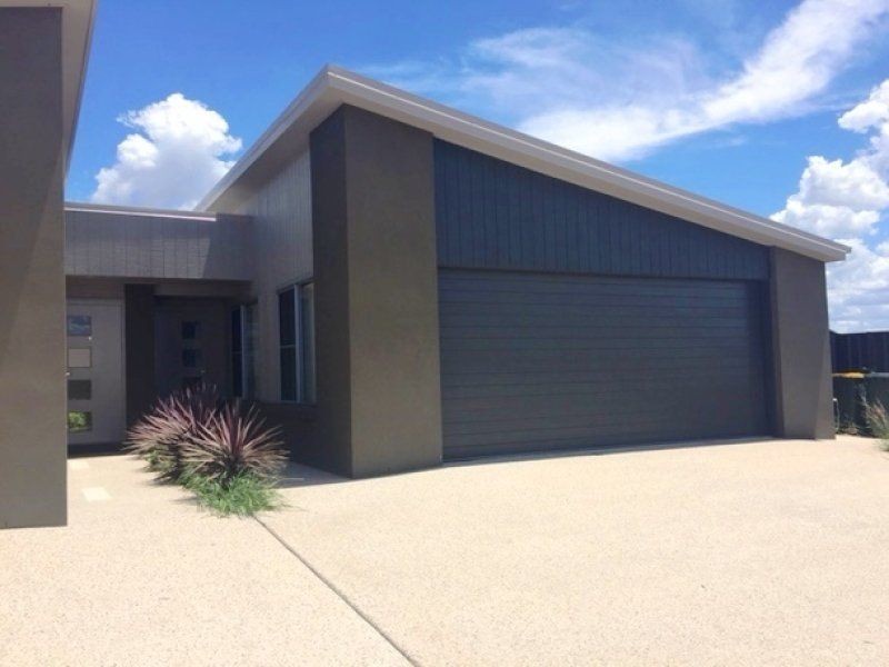 2/33 Hurse Street, Chinchilla QLD 4413