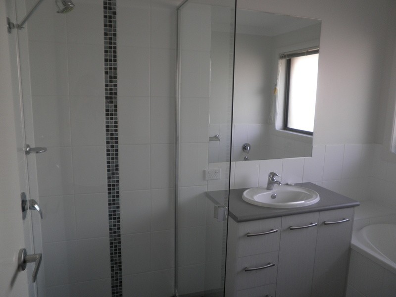 B/7-9 Gower Street, Chinchilla QLD 4413