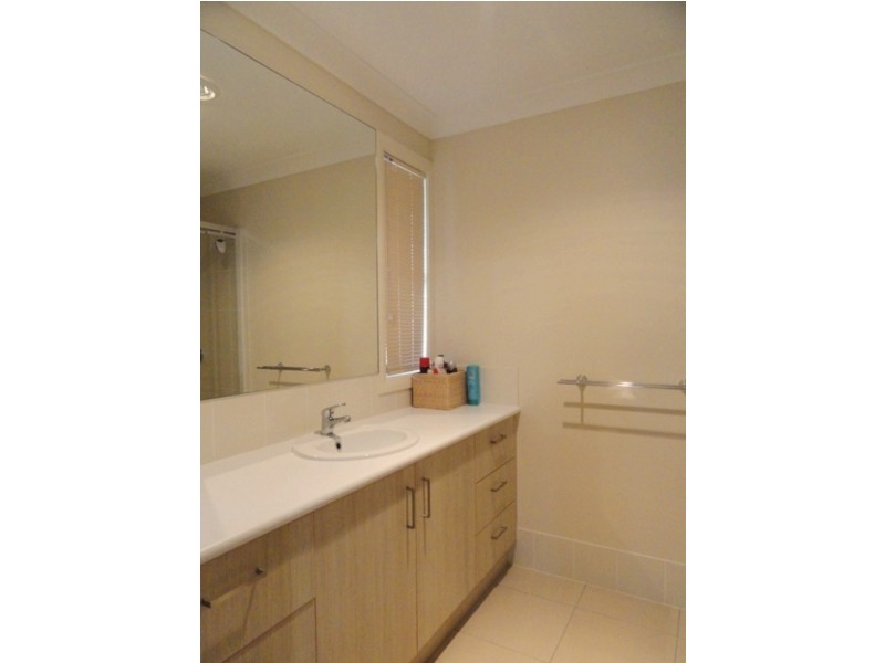 75 Sommerfeld Cr, Chinchilla QLD 4413