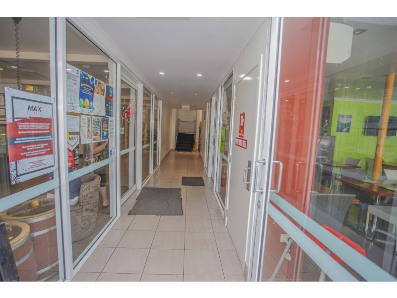 3 & 4/25 Bell Street, Chinchilla QLD 4413