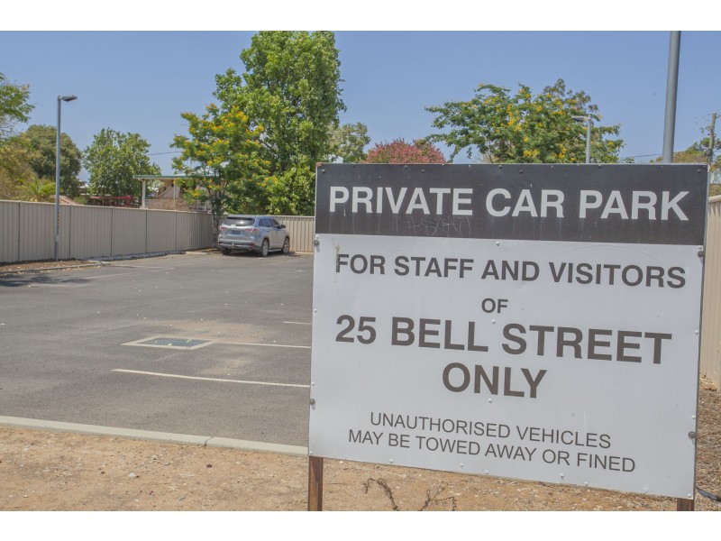 3 & 4/25 Bell Street, Chinchilla QLD 4413