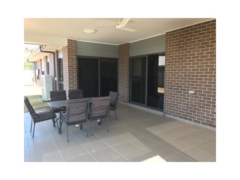 16 Parker Place, Chinchilla QLD 4413