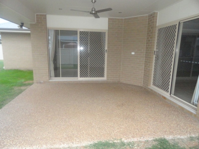 29 Sommerfeld Crs, Chinchilla QLD 4413