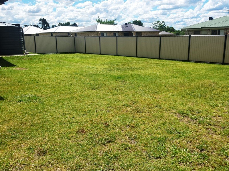 135 Zeller St, Chinchilla QLD 4413