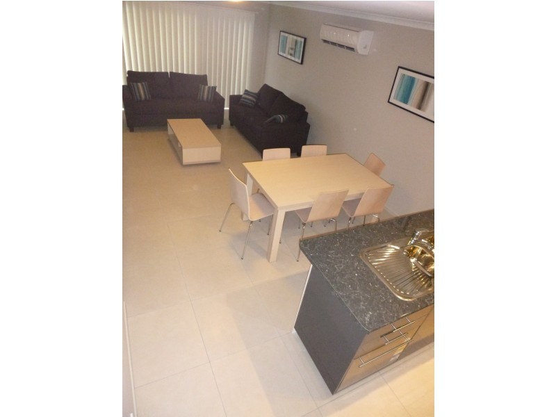 51 Stonewood Villas/91 Oak St, Chinchilla QLD 4413