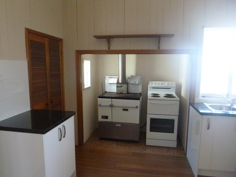 117 Phipps Road, Chinchilla QLD 4413