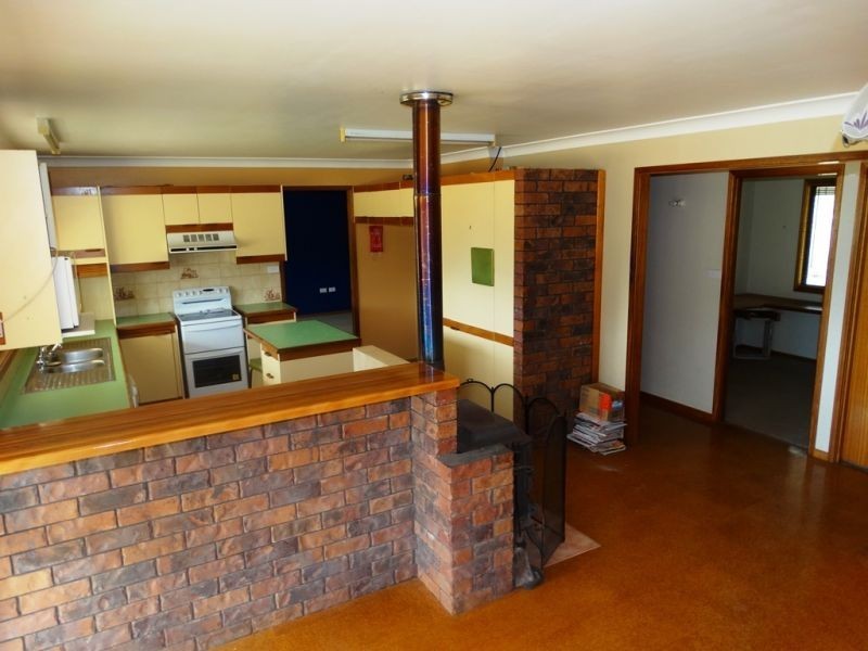 3 ACRES Cemetery Road, Chinchilla QLD 4413