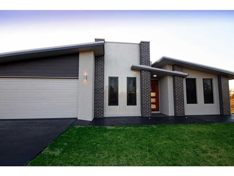 166 Washington Avenue, Chinchilla QLD 4413