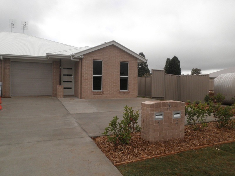 2/3 Platz St, Chinchilla QLD 4413