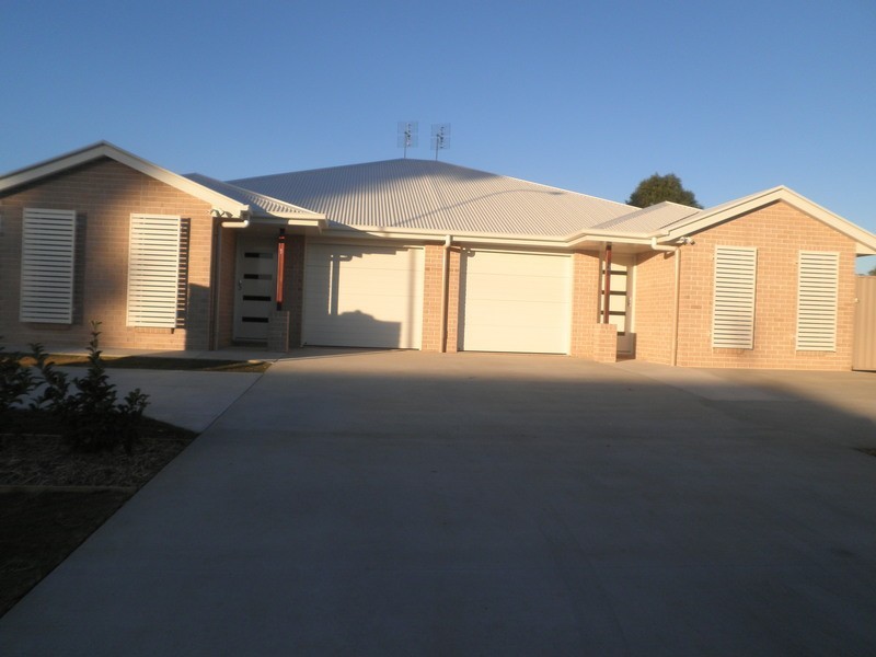2/3 Platz St, Chinchilla QLD 4413