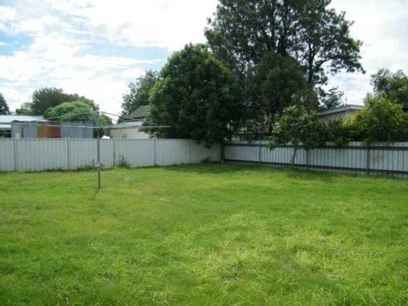 4 Evans Street, Chinchilla QLD 4413