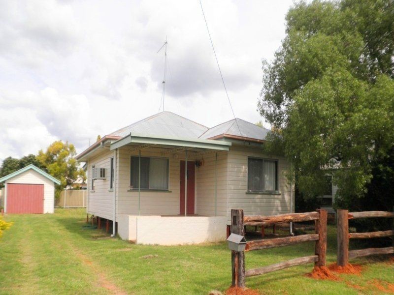 13 Claydon Street, Chinchilla QLD 4413