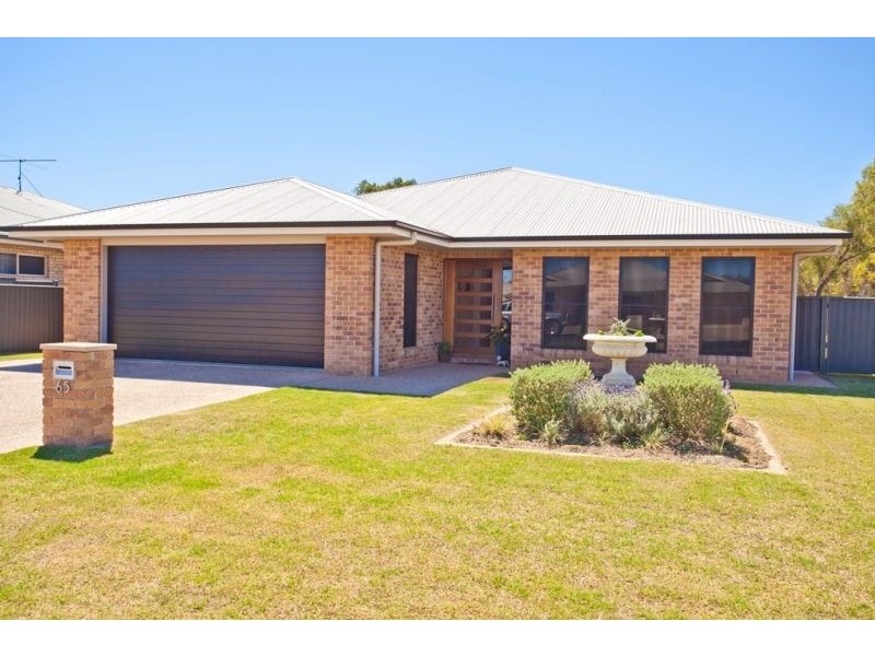 65 Sommerfeld Crescent, Chinchilla QLD 4413