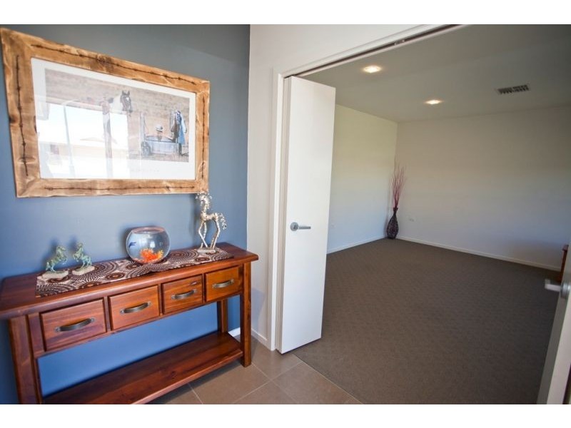 65 Sommerfeld Crescent, Chinchilla QLD 4413