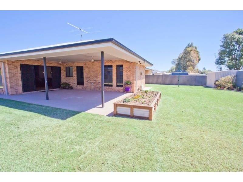 65 Sommerfeld Crescent, Chinchilla QLD 4413