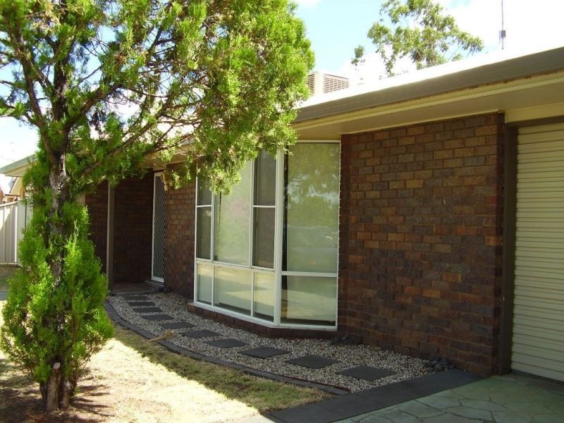 105 Oak Street, Chinchilla QLD 4413