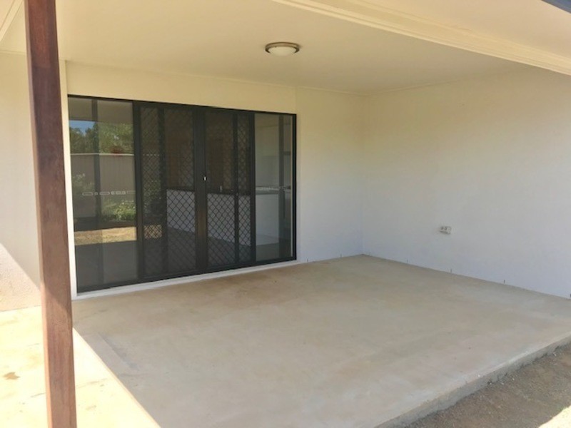 10 Bridgeman Parade, Chinchilla QLD 4413