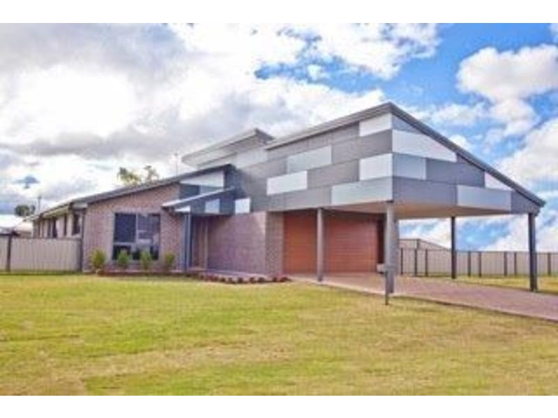 26 Skewis Street, Chinchilla QLD 4413